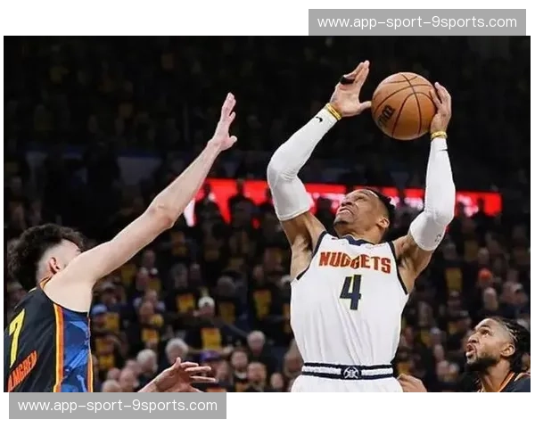 跨越时代的节拍碰撞：当金州“老炮儿”遇上印第安纳“田径队”