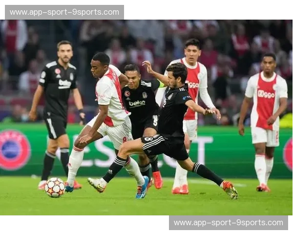 圣保罗vs阿瓦伊：绿茵场上的激情碰撞，谁将谱写胜利的篇章？